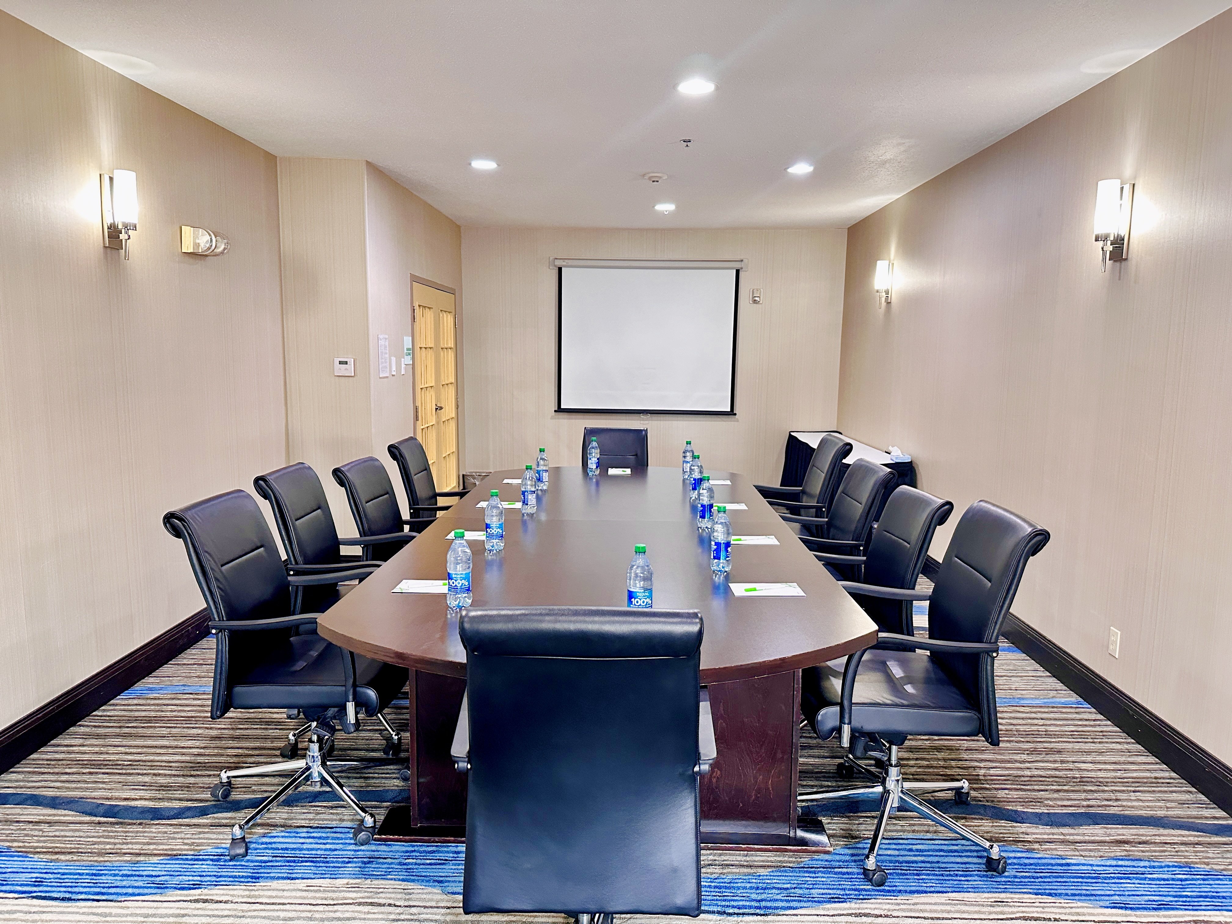holiday inn hotel and suites regina by ihg