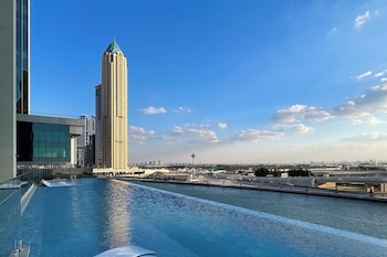 Simply Comfort In Missoni Top Floor With Sea, Canal And Burj Khalifa Views,,3 star