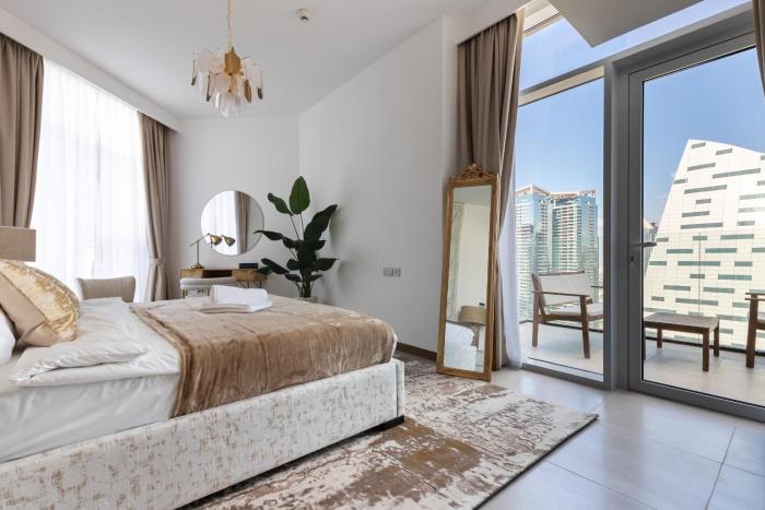simply comfort in missoni top floor with sea canal and burj khalifa views