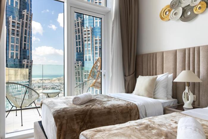 simply comfort in missoni top floor with sea canal and burj khalifa views