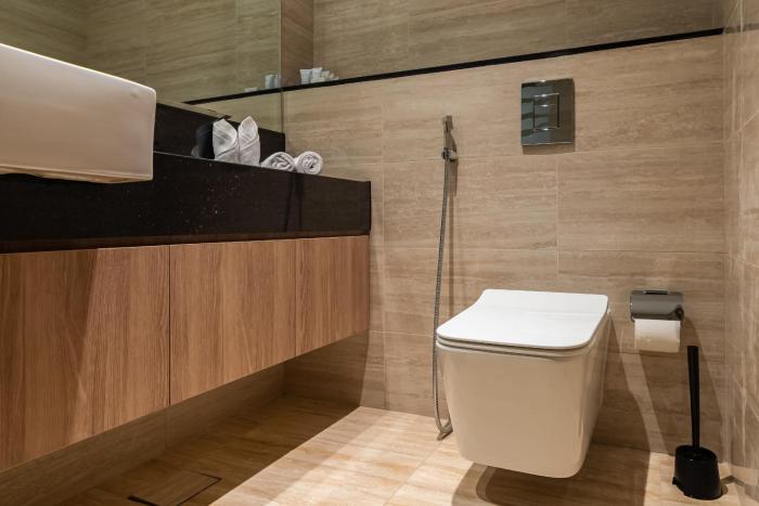 simply comfort in missoni top floor with sea canal and burj khalifa views