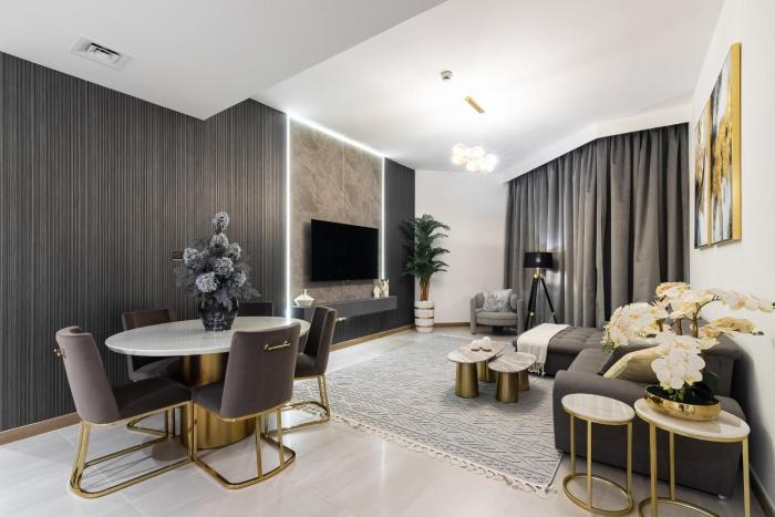 simply comfort in missoni top floor with sea canal and burj khalifa views