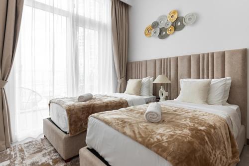 simply comfort in missoni top floor with sea canal and burj khalifa views