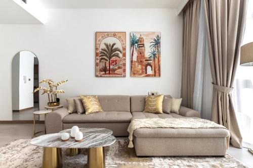 simply comfort in missoni top floor with sea canal and burj khalifa views