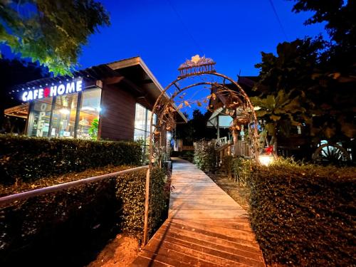 siri lagoona resort