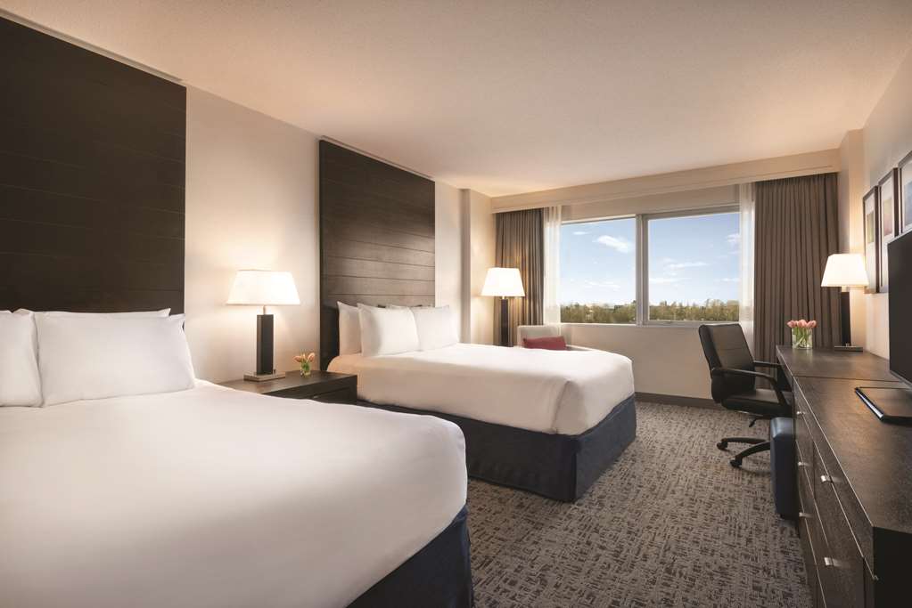 radisson hotel vancouver airport