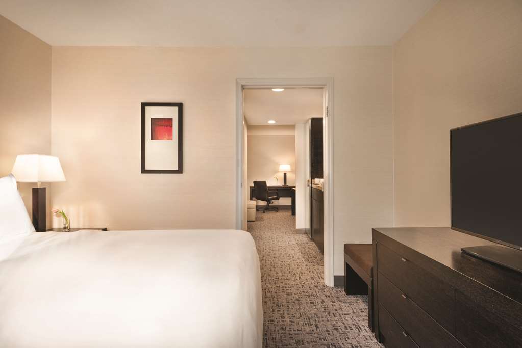 radisson hotel vancouver airport