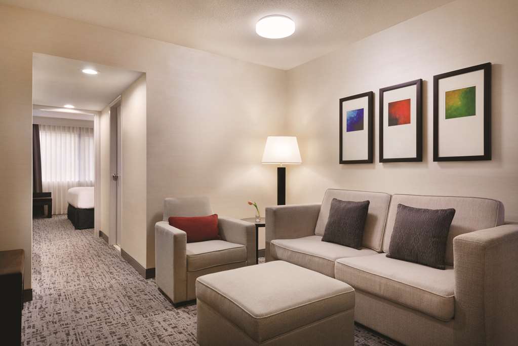 radisson hotel vancouver airport