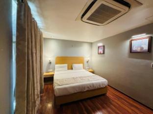 the royal city hotel