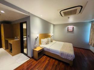 the royal city hotel