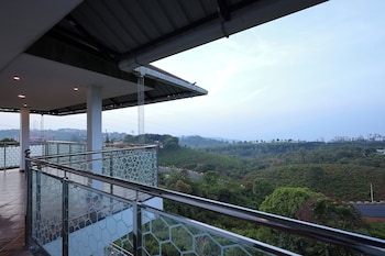 Plachoos Gardens Kuttikkanam,,3 star