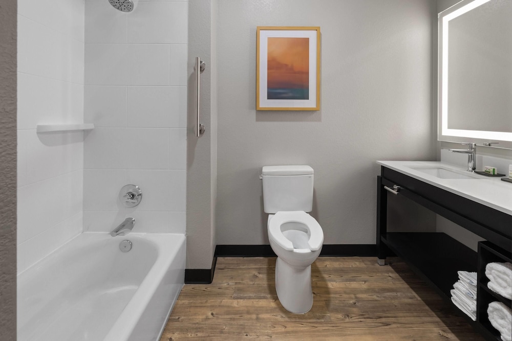 la quinta inn and suites by wyndham phoenix west glendale