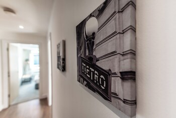 Westpoint Flat,,4 star