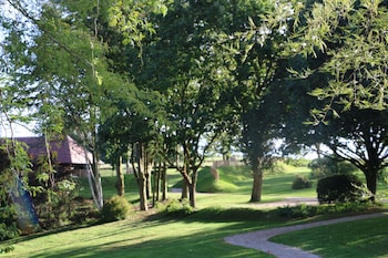 Auberge Bout De Bois,2 Chem. Des Troglodytes,4 star