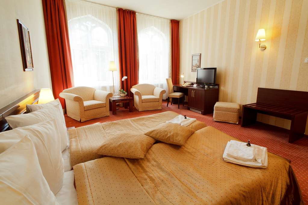 monika centrum hotels