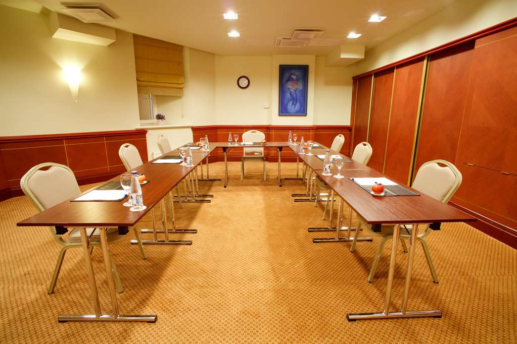 monika centrum hotels