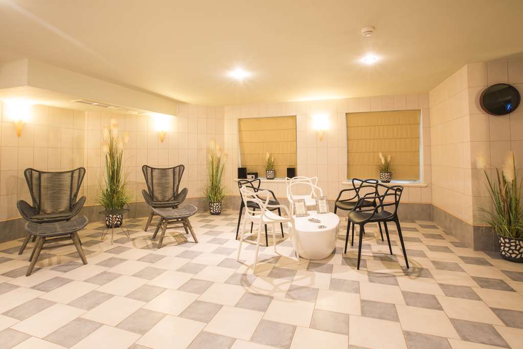 monika centrum hotels