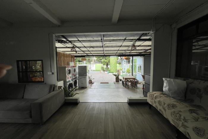 orchid hostel near bumrungrad hospital and nana market