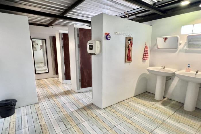 orchid hostel near bumrungrad hospital and nana market