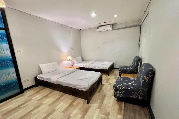 orchid hostel near bumrungrad hospital and nana market
