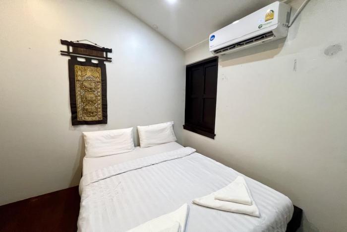 orchid hostel near bumrungrad hospital and nana market
