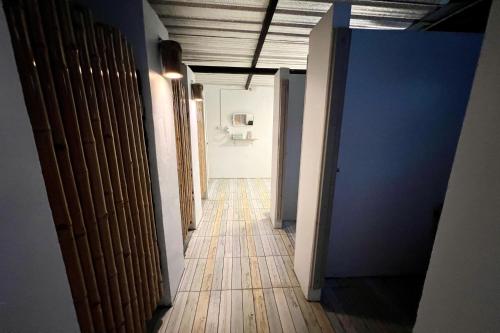 orchid hostel near bumrungrad hospital and nana market