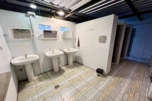 orchid hostel near bumrungrad hospital and nana market