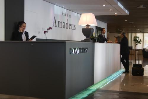 jr hotels bologna amadeus