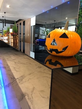 jr hotels bologna amadeus