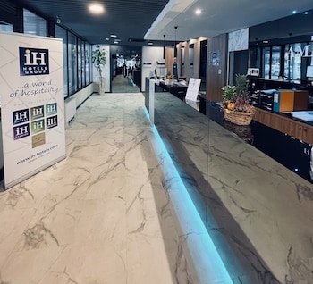 jr hotels bologna amadeus
