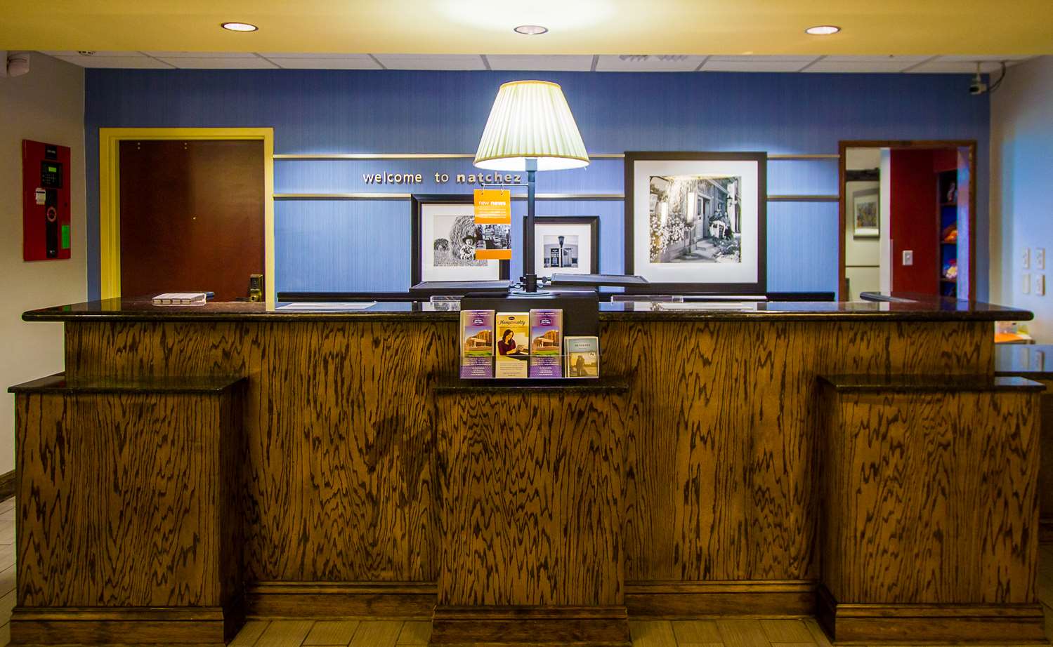 hampton inn and suites natchez