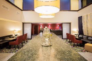 hampton inn and suites natchez