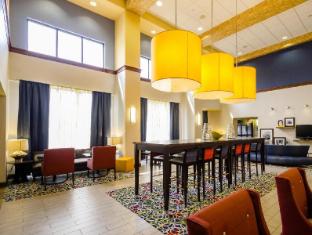 hampton inn and suites natchez