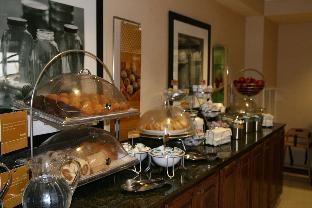 hampton inn and suites natchez