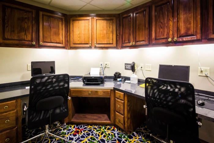hampton inn and suites natchez