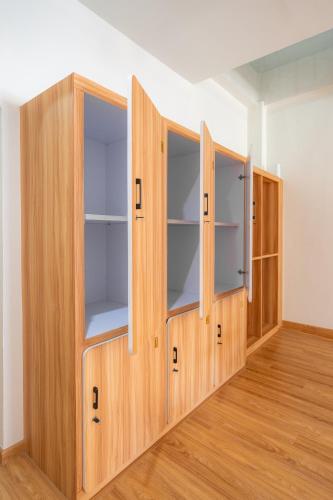 de blue door