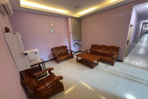 abc hostel at alpha bukit serdang seri kembangan