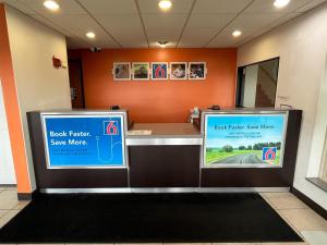 studio 6 suites urbana il