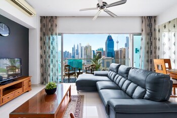 regalia residence kl infinity pool