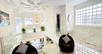 nebuland luxury pool villa pattaya walking street