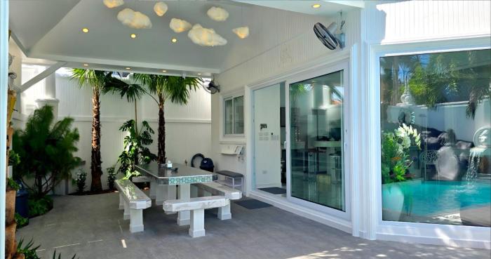 nebuland luxury pool villa pattaya walking street