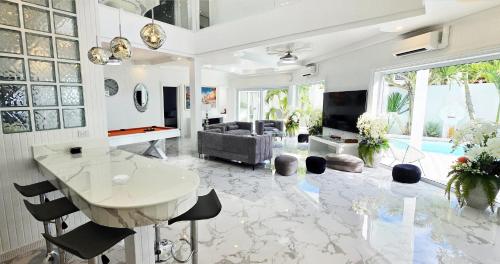 nebuland luxury pool villa pattaya walking street