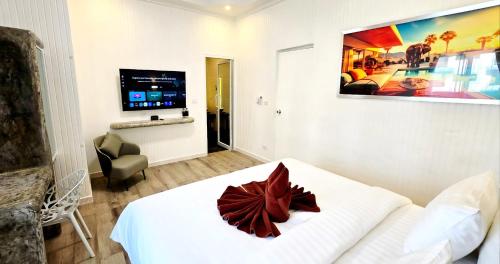 nebuland luxury pool villa pattaya walking street
