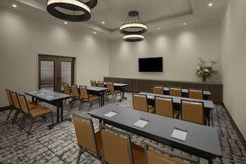 hyatt place bozeman yellowstone airport