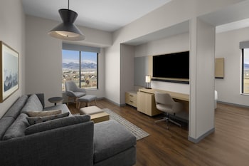 hyatt place bozeman yellowstone airport