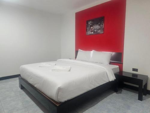 patong central budget stay