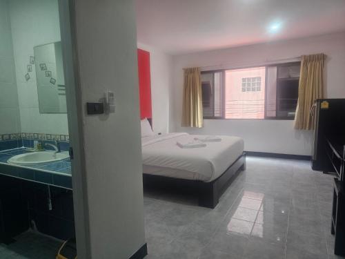 patong central budget stay