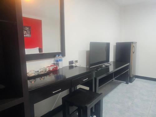 patong central budget stay