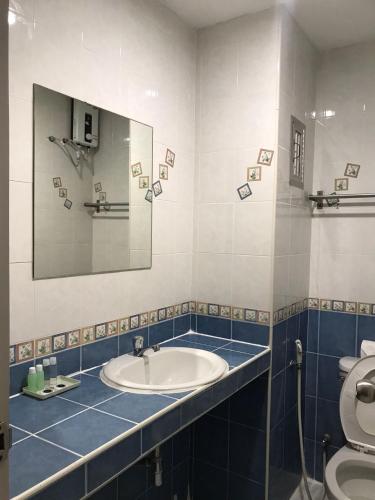 patong central budget stay