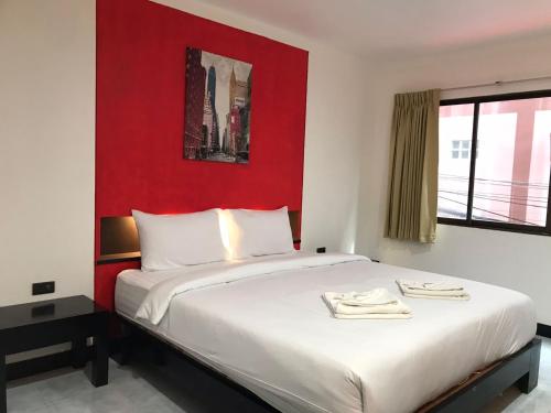 patong central budget stay